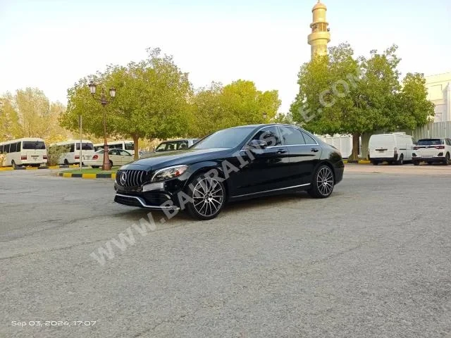 Mercedes-Benz C-Class 300 2019 Sedan Automatic 4 53,000 FWD Black Gasoline