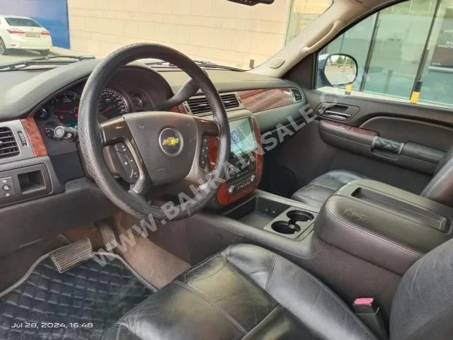 Chevrolet Tahoe LTZ 2007 SUV Automatic 8 131,000 4WD Maroon Gasoline