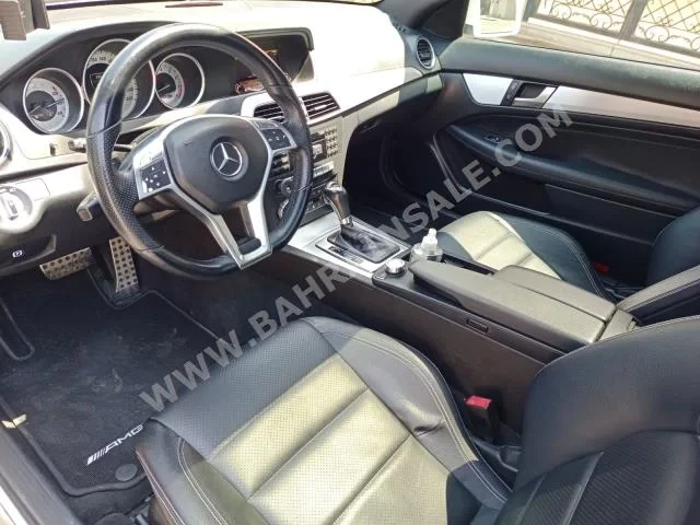 Mercedes-Benz C-Class 250 2012 Coupe / Sport Automatic 4 109,000 RWD White Gasoline