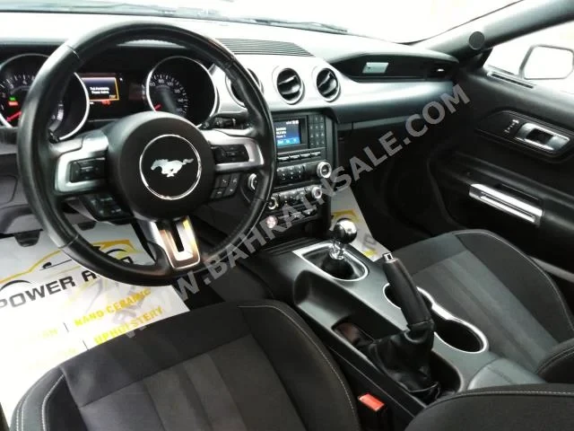 Ford Mustang GT 2018 Coupe / Sport Manual 8 19 RWD Pearl Gasoline