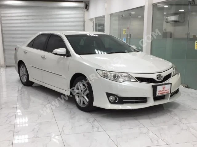 Toyota Camry GLX 2013 Sedan Automatic 4 120 RWD White Gasoline
